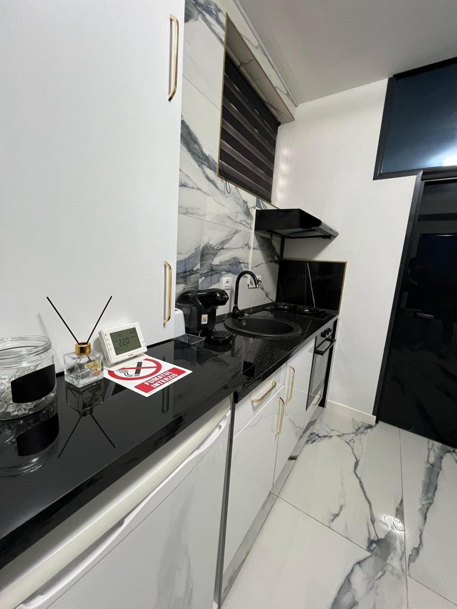 Garsoniera Zona Stadion Apartment Craiova